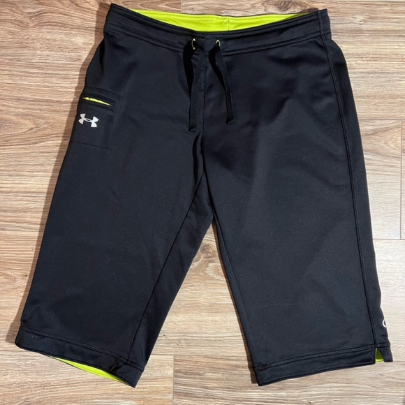 Under Armour Pants - NWOT Under Armour Running Capris Shorts with POCKET! Lime green accent